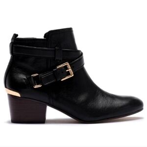 Coach Pauline Ankle Boots Size 8B black Leather Zipper Booties Gold Buckles Side